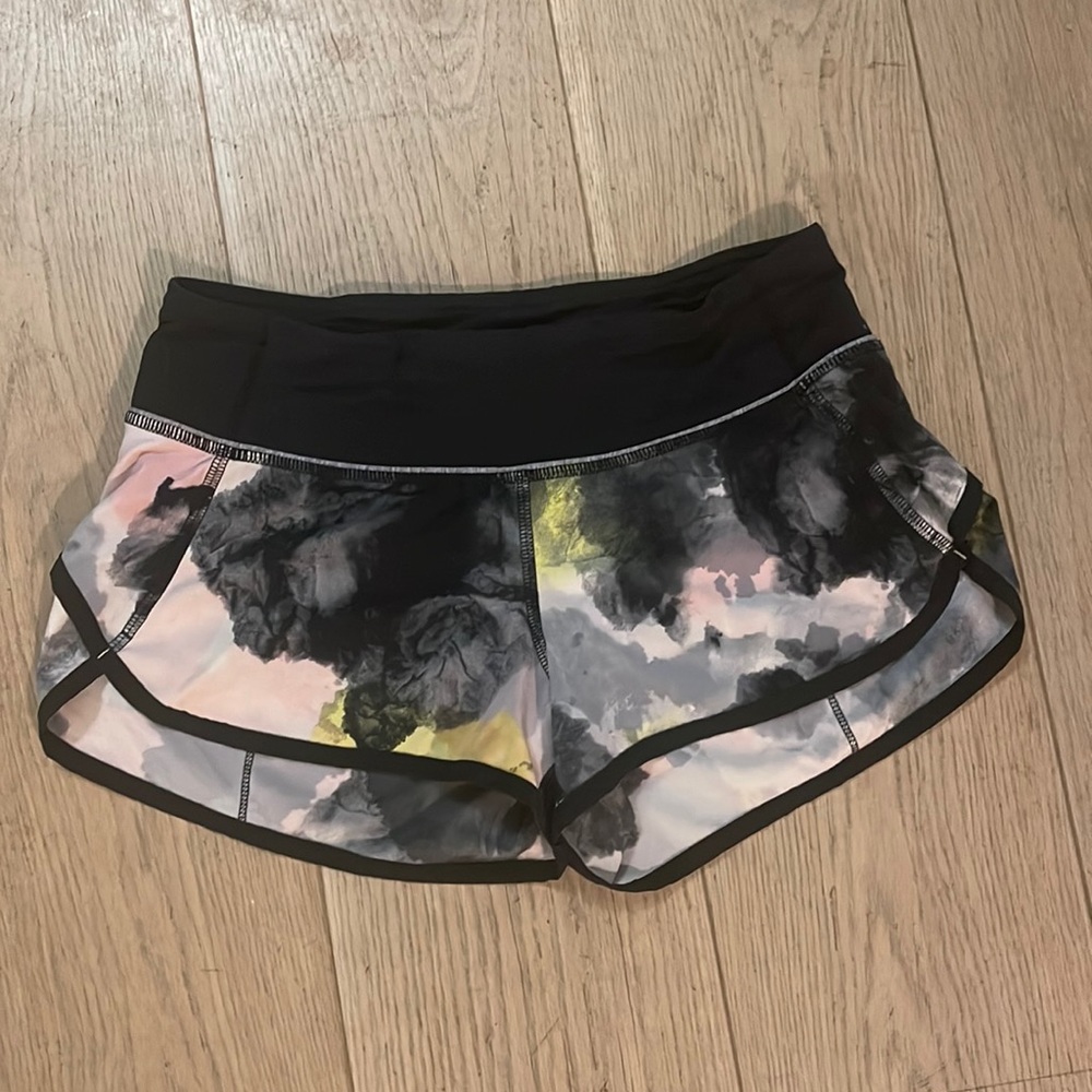 Lululemon Run: Speed Short *4-way Stretch